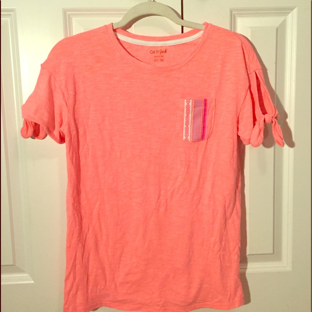 cute off the shoulder t-shirt